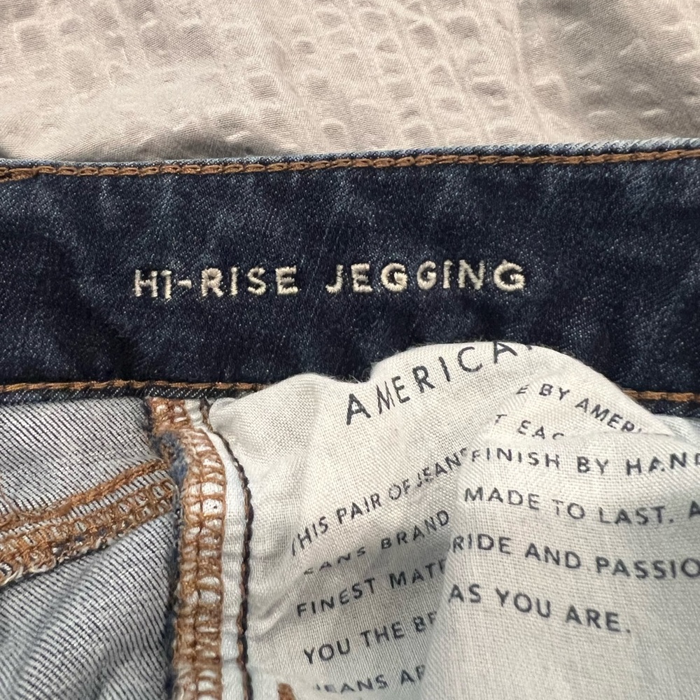American Eagle Outfitters High Rise Jegging - Picture 5 of 9